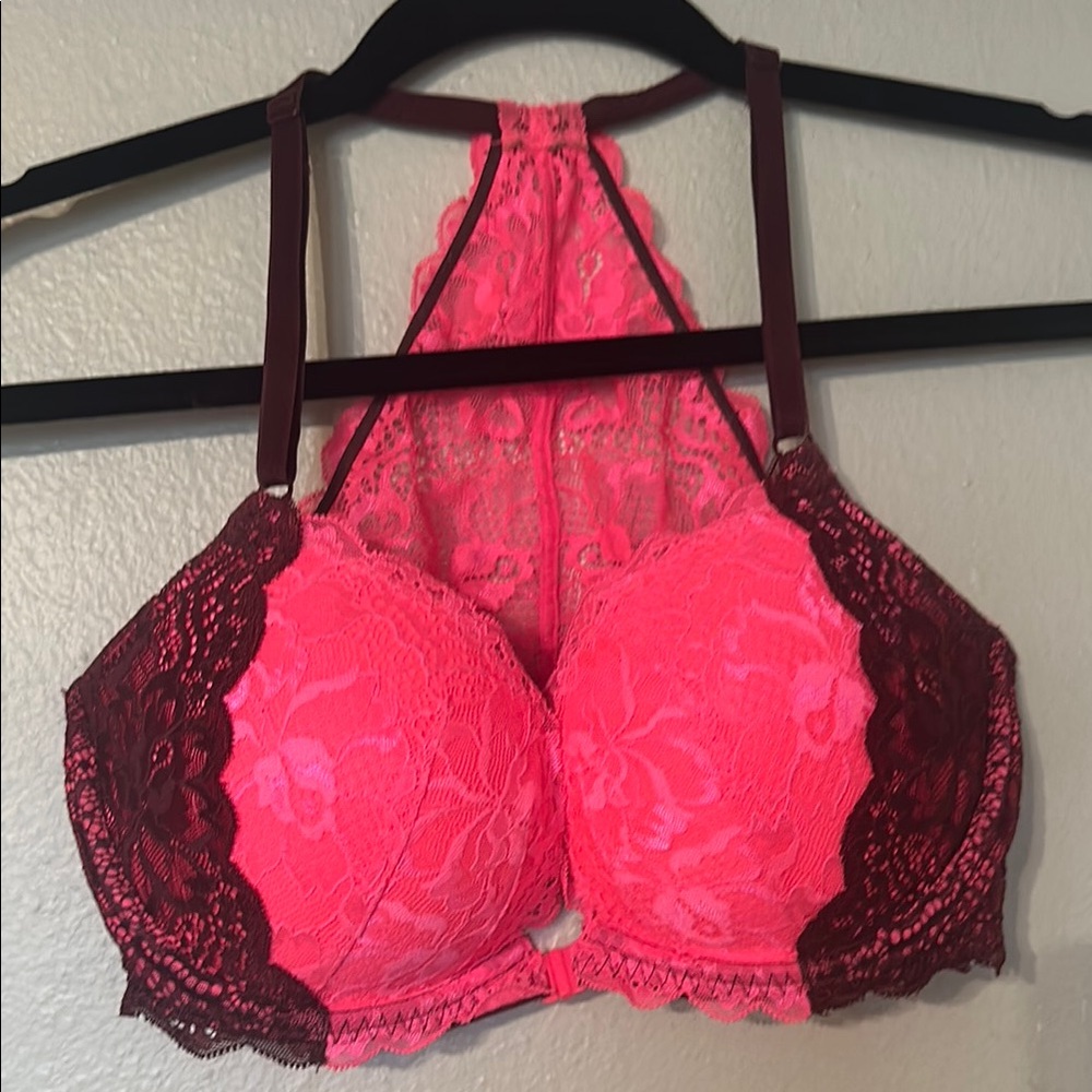 Victoria’s Secret 32DD Front close Push up Lace Bra